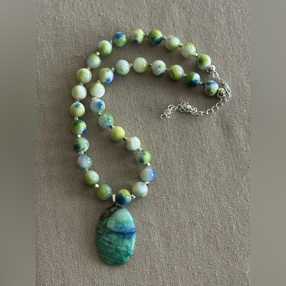 18-1/2 inch Persian Chalcedony bead necklace NWOT - Picture 4 of 10